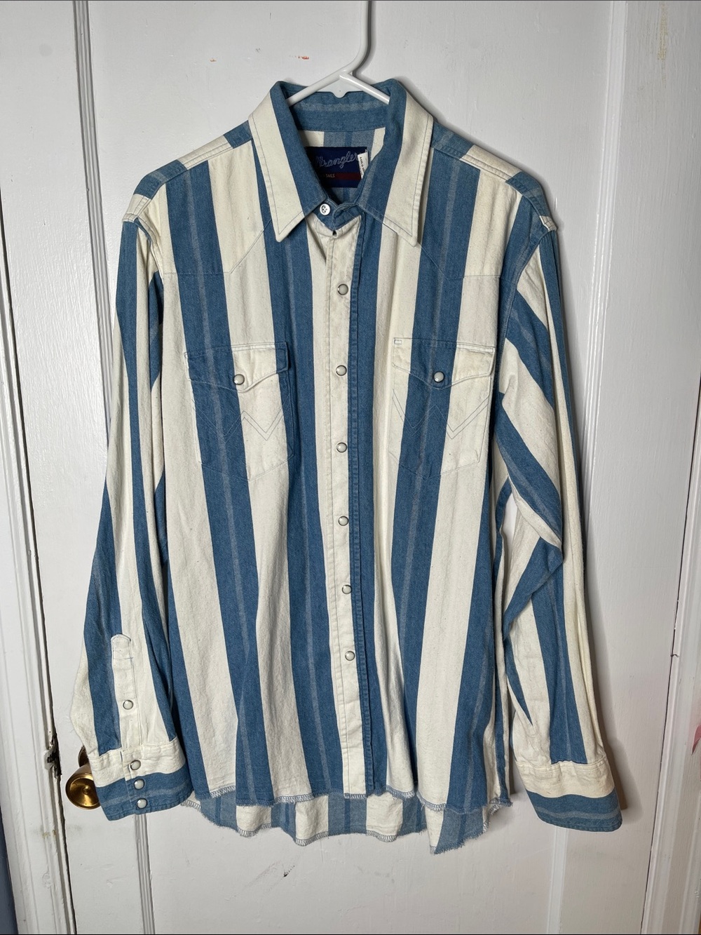 Wrangler Denim Striped Shirt Mens Blue White Button Front Medium 16 x 35